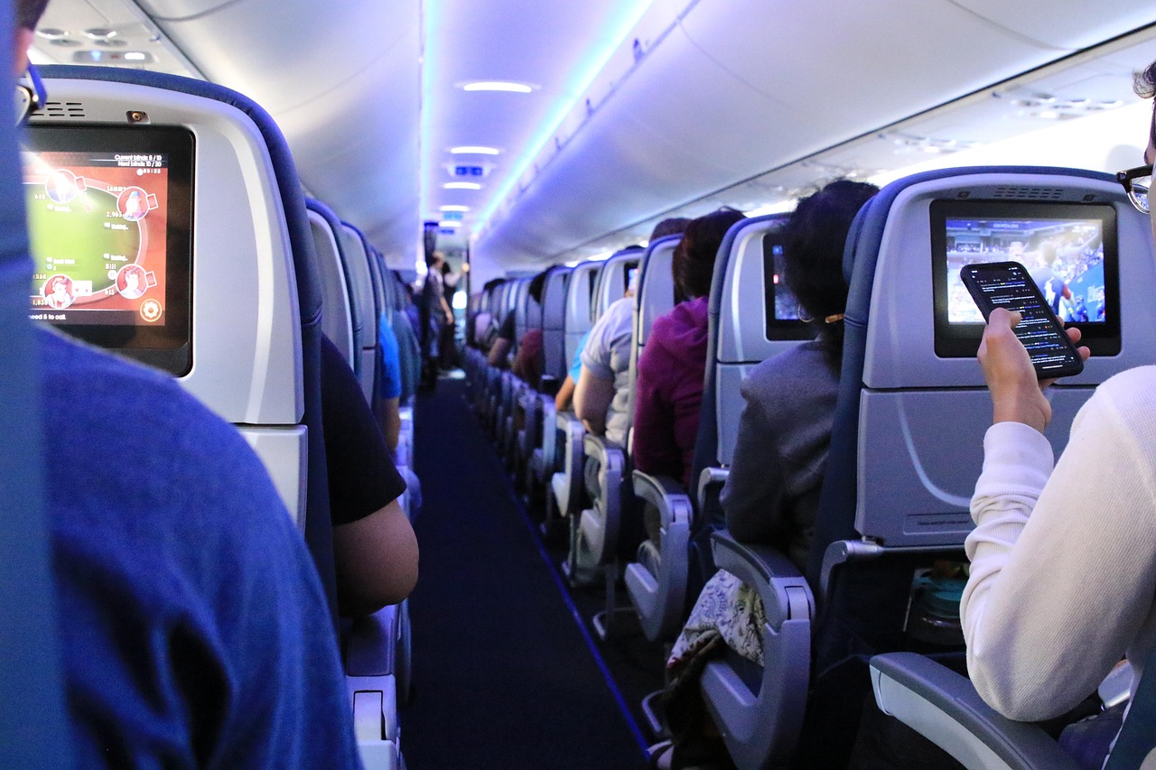 découvrez airbus, un leader mondial dans la conception, la fabrication et la commercialisation d'avions, d'hélicoptères et de solutions aérospatiales innovantes pour répondre aux besoins du transport aérien moderne.