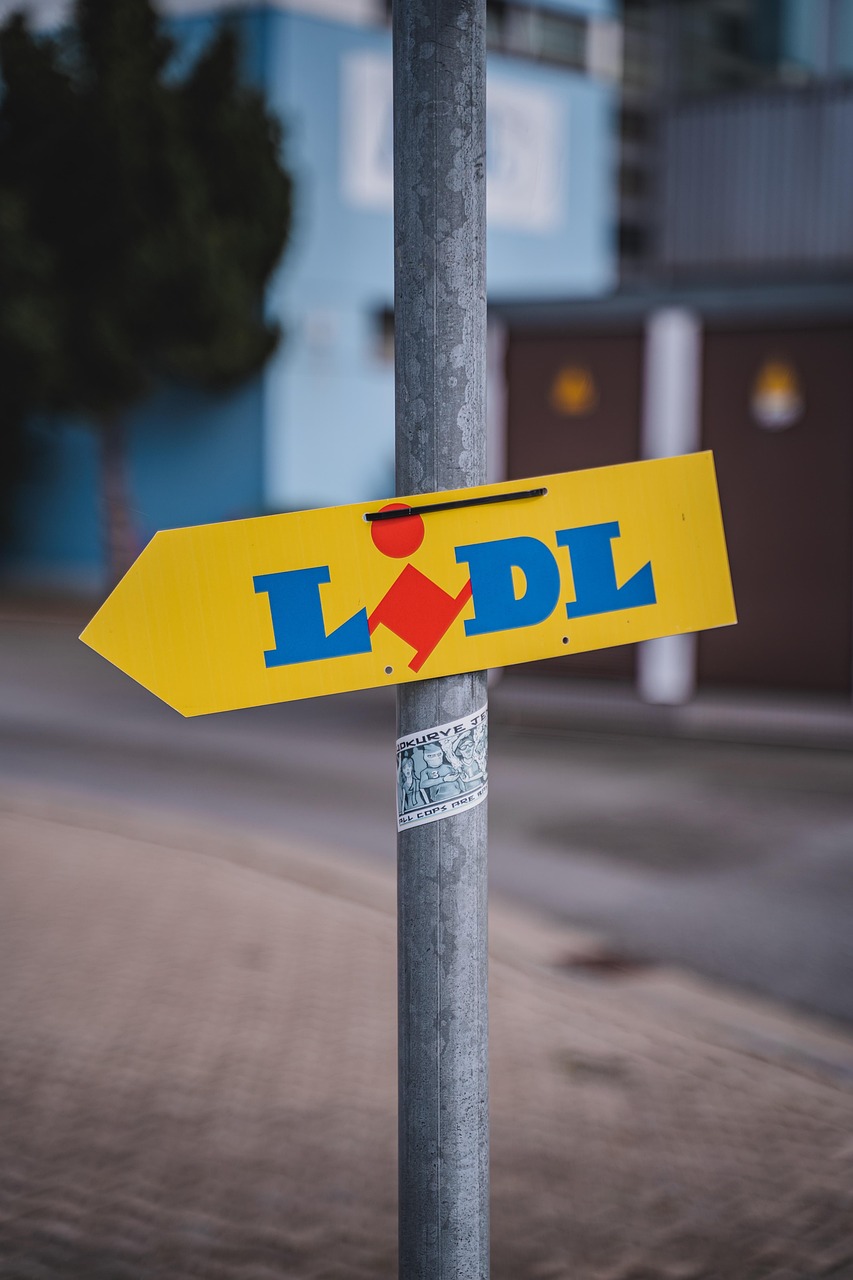 découvrez les offres et promotions de lidl : supermarché de proximité proposant des produits de qualité à prix bas. retrouvez nos catalogues, actualités et conseils pour faire vos courses malin toute l'année.