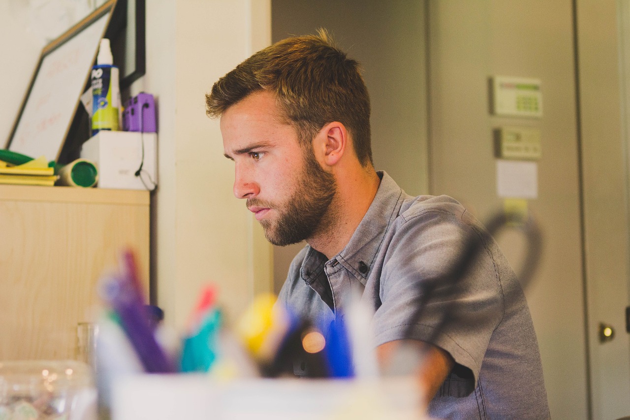 découvrez des opportunités de petits emplois à temps partiel qui s'adaptent à votre emploi du temps. que vous cherchiez un complément de revenu ou une expérience professionnelle, trouvez le job idéal près de chez vous.