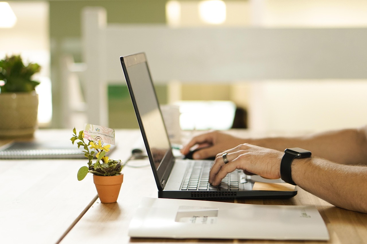 découvrez comment lancer et développer votre entreprise en ligne avec succès. apprenez les stratégies essentielles, outils et conseils pour optimiser votre présence numérique et atteindre vos objectifs commerciaux.