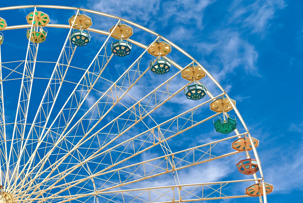 découvrez les meilleurs parcs d'attractions en france : sensations fortes, manèges pour toute la famille, événements uniques et moments inoubliables à partager !